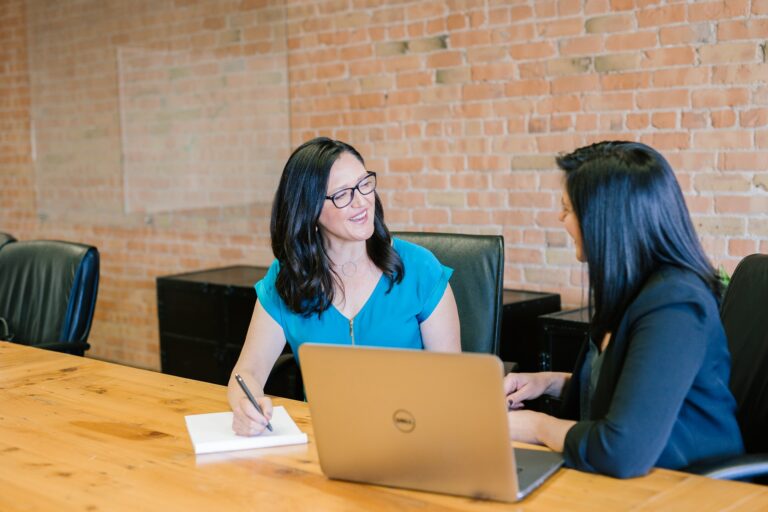 6 Examples Of Internal Communication You Need To Know