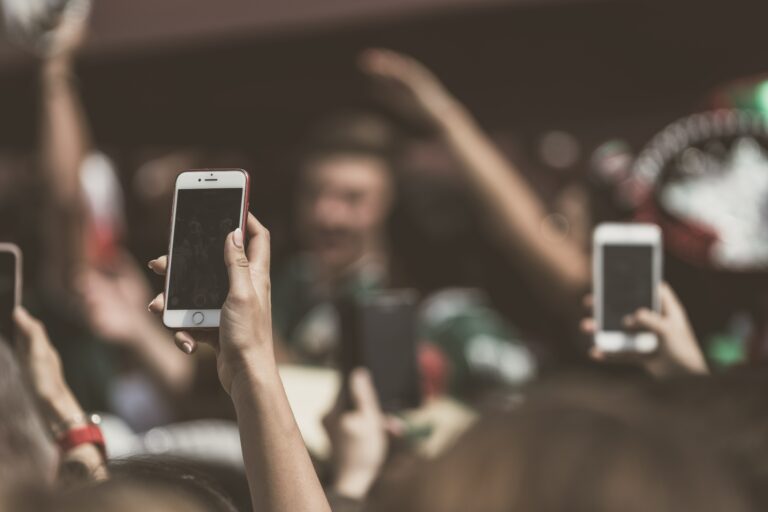 Mobile Marketing Strategies and Tips in 2024