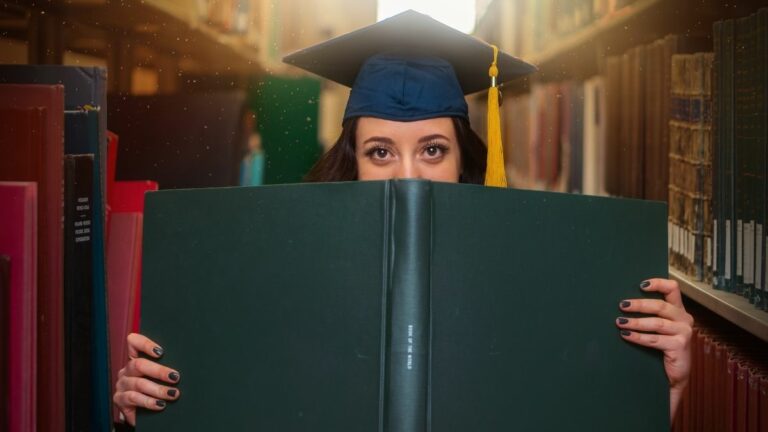 Alumni Engagement Strategy & Best Practices: 9 Top Ways to Nurture Your Network
