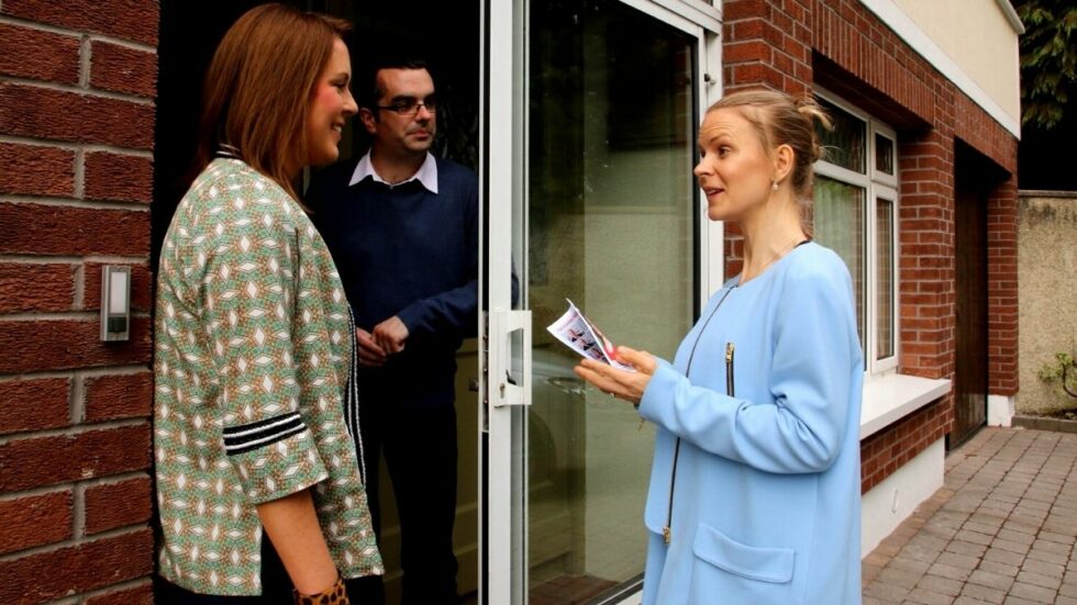 Best Practices to Optimize Your Door Canvassing With Text Messages