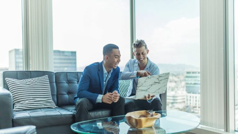 6 Powerful Political Persuasion Techniques Psychology Approves