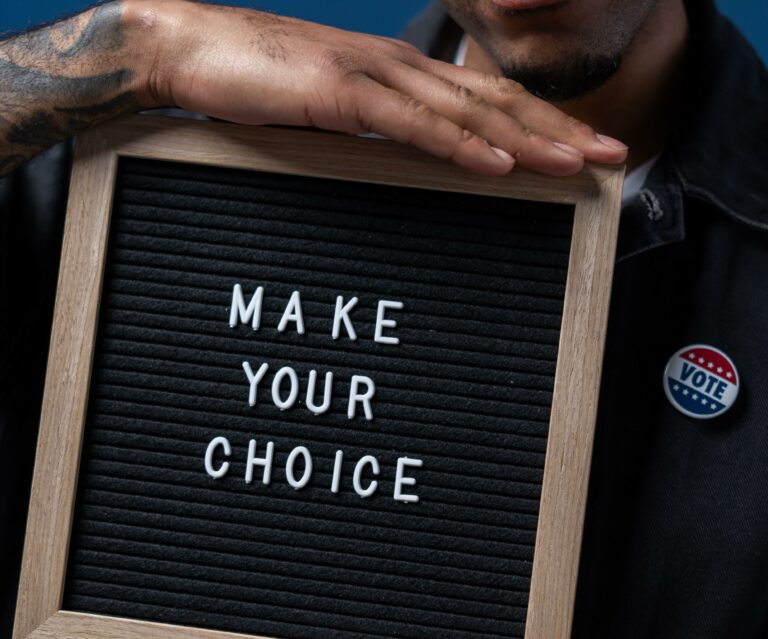 7 Political Persuasion Tactics to Sway Voters and GOTV