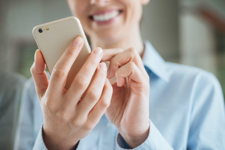 The Impact of Conversational Messaging on Social Fundraising