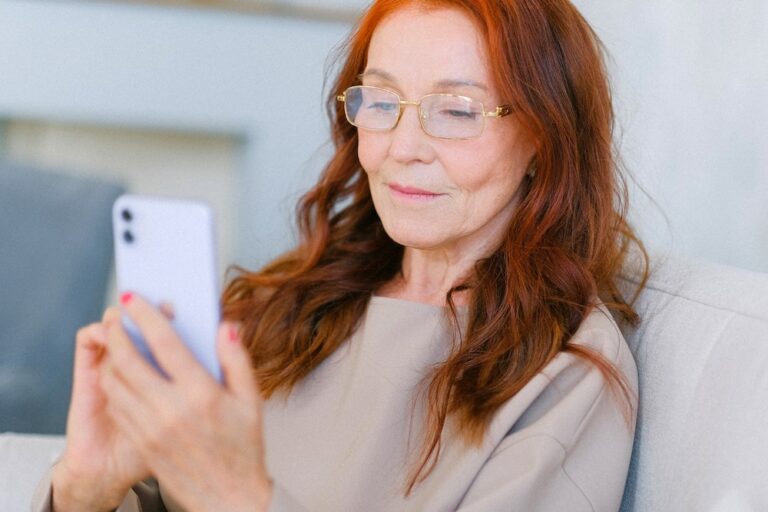 How to Run Texting Campaigns to Boost Donor Retention  