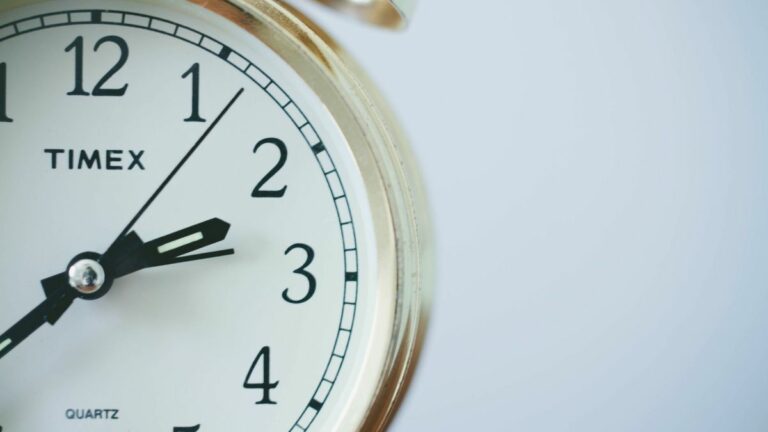 The Most Optimum Times to Send Nonprofit Text Blasts
