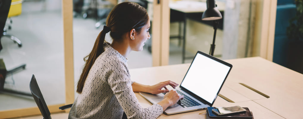 Better Donor Feedback: 14 Questions to Ask & Best Practices