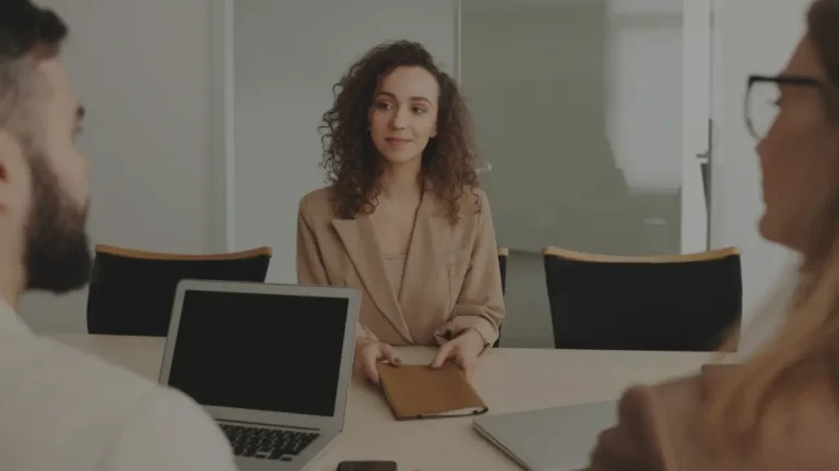 Recruiting Text Messages: How To Hire Faster In 2025